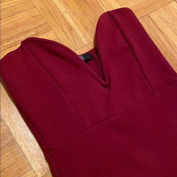 MISSGUIDED Deep V Midi Dress - Picture 2 of 6